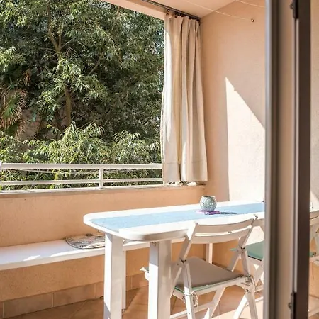 Apartamento Dina Medulin
