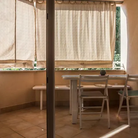 Dina Apartamento *